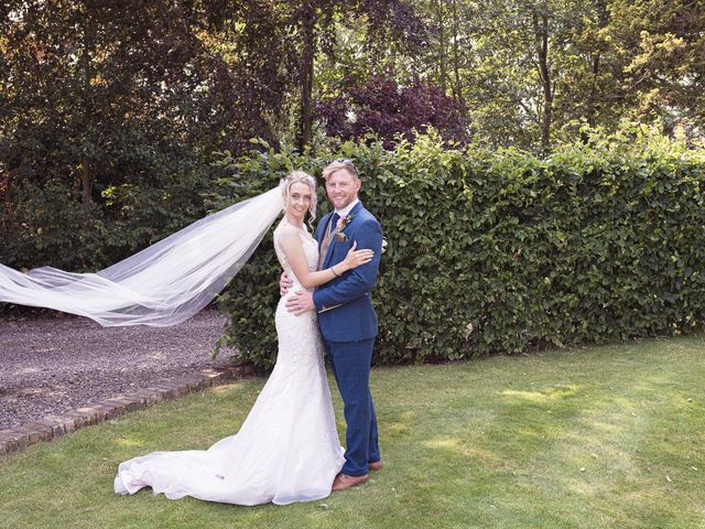 Sam and Kirsty's Wedding in Kingston Upon Hull, East Riding of Yorkshire 81