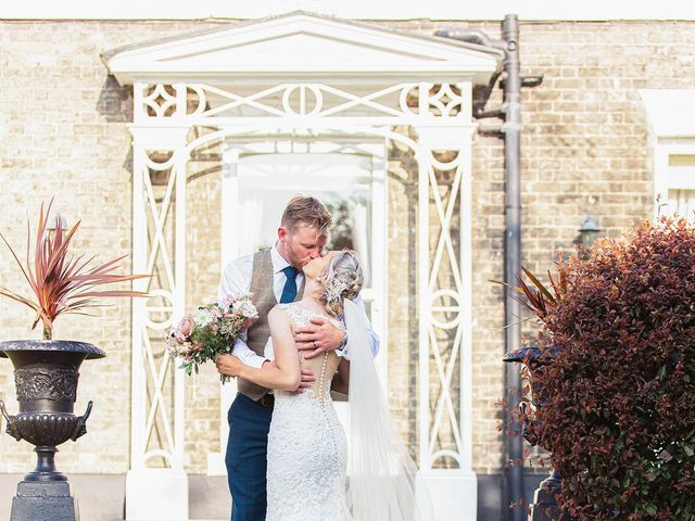 Sam and Kirsty's Wedding in Kingston Upon Hull, East Riding of Yorkshire 101