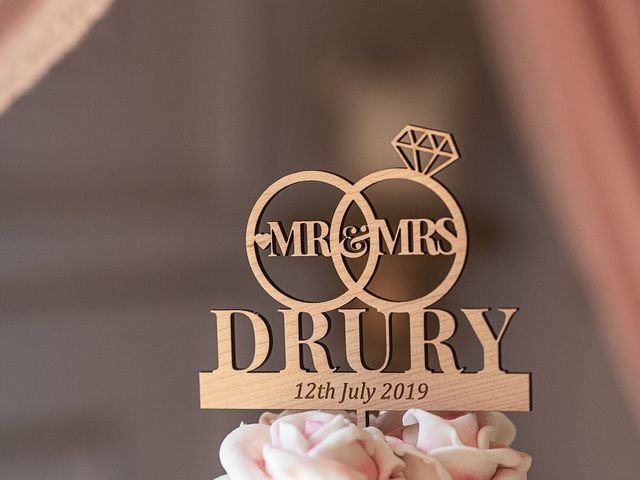 Sam and Kirsty's Wedding in Kingston Upon Hull, East Riding of Yorkshire 108