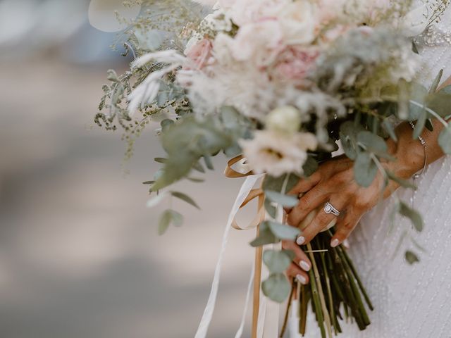 Josh and Beth&apos;s Wedding in Tetbury, Gloucestershire 30