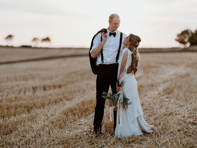 Josh and Beth&apos;s Wedding in Tetbury, Gloucestershire 54