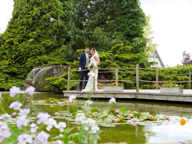 Nick and Gemma&apos;s Wedding in Bromsgrove, Worcestershire 18