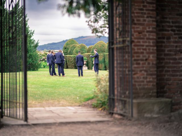 Rob and Amy&apos;s Wedding in Birtsmorton, Worcestershire 23