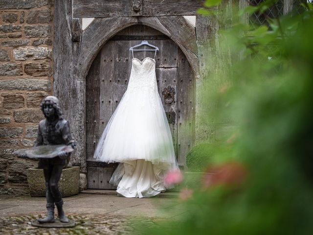 Rob and Amy&apos;s Wedding in Birtsmorton, Worcestershire 29