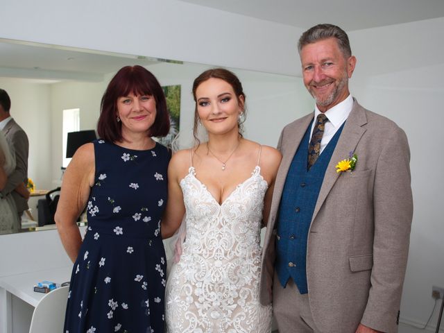 Scott and Hayley&apos;s Wedding in Sharpthorne, West Sussex 65