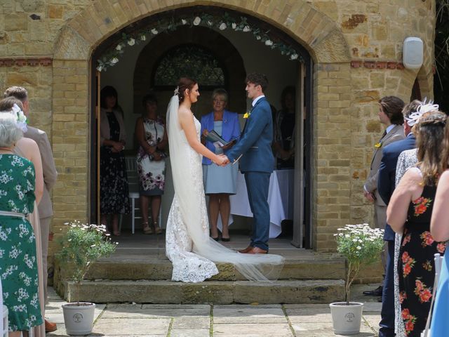 Scott and Hayley&apos;s Wedding in Sharpthorne, West Sussex 110