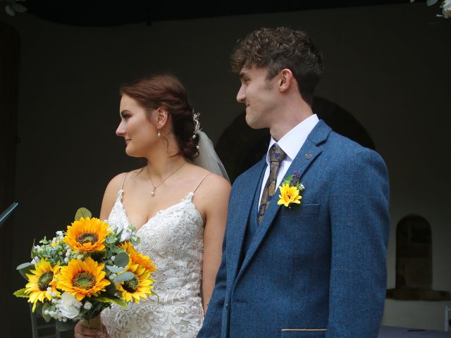 Scott and Hayley&apos;s Wedding in Sharpthorne, West Sussex 115