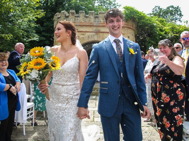 Scott and Hayley&apos;s Wedding in Sharpthorne, West Sussex 117