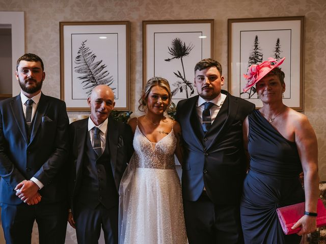 George and Emma&apos;s Wedding in Edinburgh, Lothian &amp; Borders 24