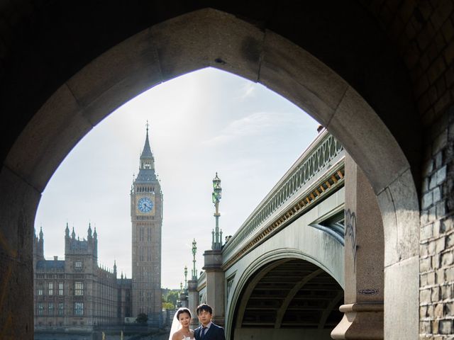 Mrs Wang and Mr Wang's Wedding in London Bridge, East Central London 8
