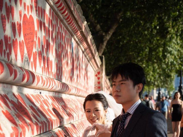 Mrs Wang and Mr Wang's Wedding in London Bridge, East Central London 9
