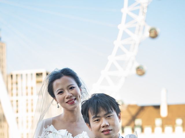 Mrs Wang and Mr Wang's Wedding in London Bridge, East Central London 18