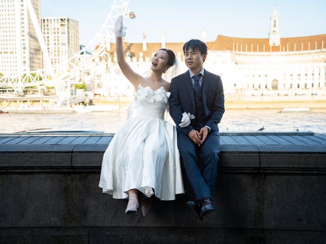 Mrs Wang and Mr Wang's Wedding in London Bridge, East Central London 19
