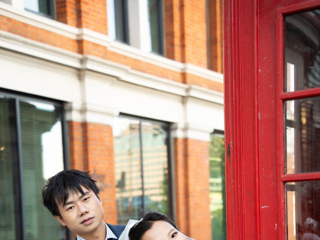 Mrs Wang and Mr Wang's Wedding in London Bridge, East Central London 22