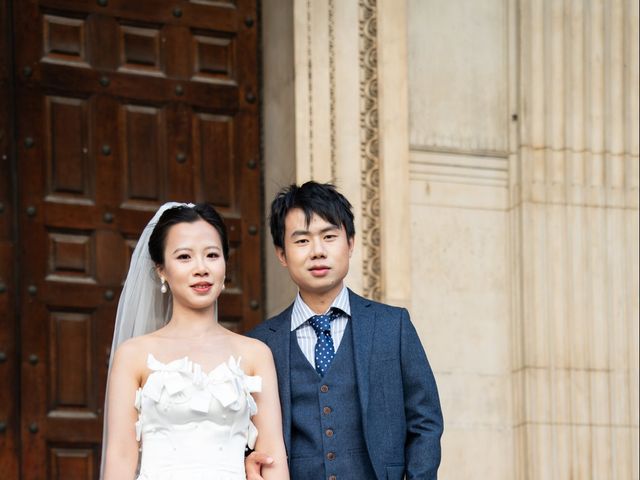 Mrs Wang and Mr Wang's Wedding in London Bridge, East Central London 32