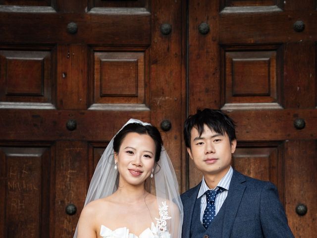 Mrs Wang and Mr Wang's Wedding in London Bridge, East Central London 33