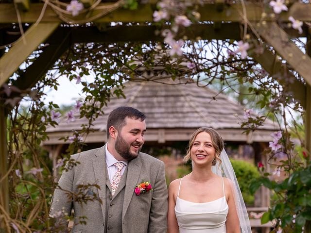 Jamie and Georgia&apos;s Wedding in Ashford, Kent 18