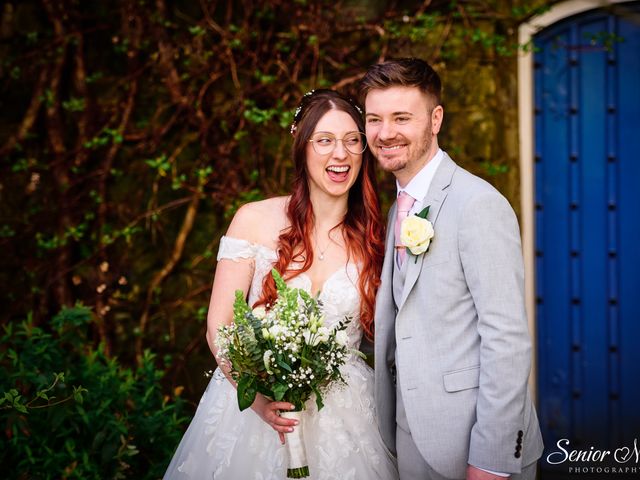 Ryan and Chloe&apos;s Wedding in Farnham Castle, Surrey 22