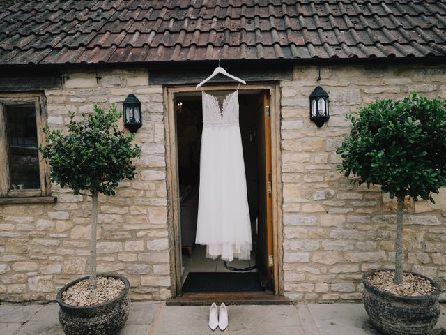 Diana and Hugh's Wedding in Gloucester, Gloucestershire 4