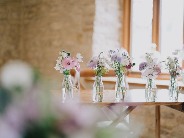 Diana and Hugh's Wedding in Gloucester, Gloucestershire 8