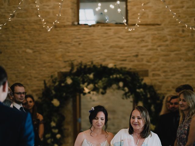 Diana and Hugh's Wedding in Gloucester, Gloucestershire 10