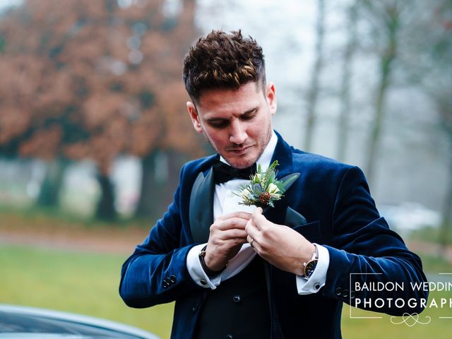 Ash and Danni&apos;s Wedding in Thoresby, Nottinghamshire 21