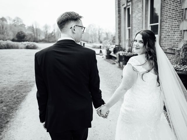Dan and Courteney's Wedding in Taunton, Somerset 6