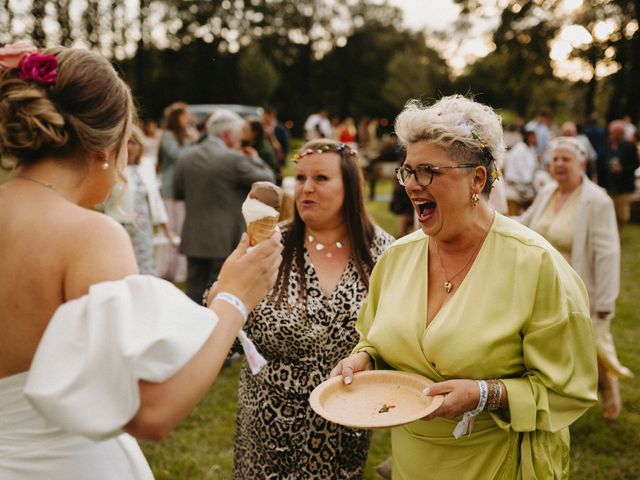 Oli and Penny&apos;s Wedding in Hodnet, Shropshire 22