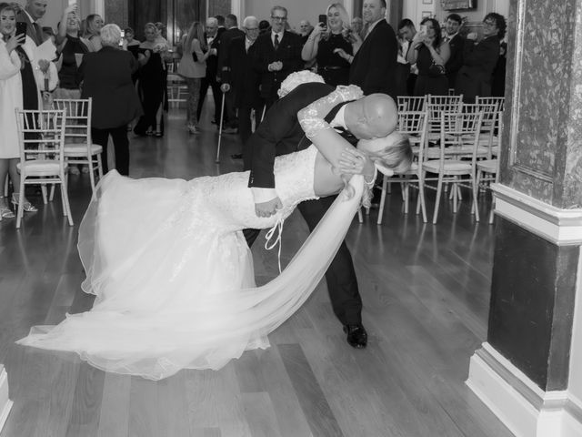 ashley and leanne's Wedding in Liverpool, Merseyside 4