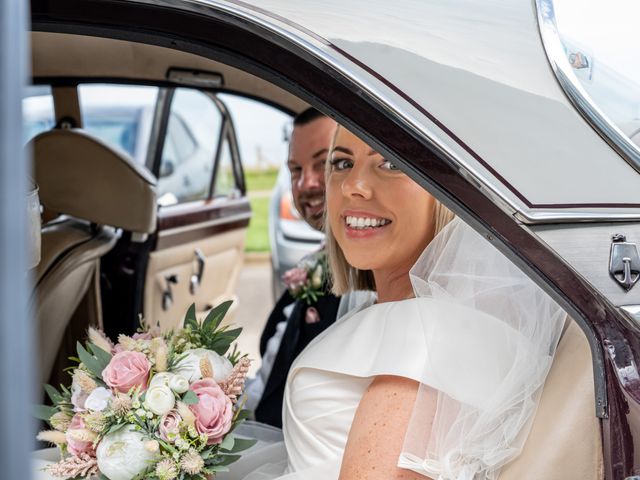 Greg and Siân's Wedding in Broadstairs, Kent 18