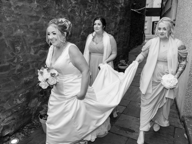 Shael and Vicki&apos;s Wedding in Arbroath, Fife &amp; Angus 6