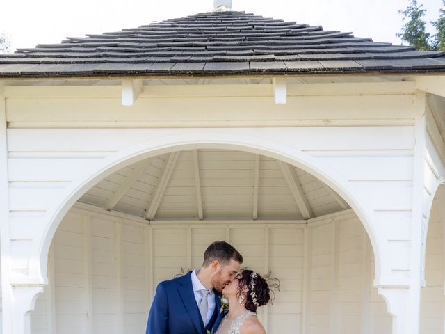 Stefan and Amanda's Wedding in Market Harborough, Leicestershire 10