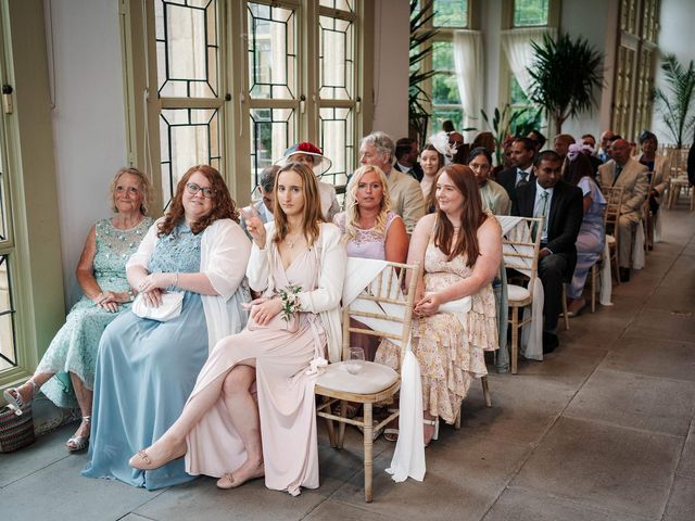 Steve and Anna's Wedding in Christchurch, Dorset 23