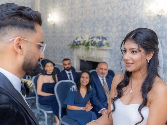 Ravi and Shrina&apos;s Wedding in Hornchurch, Essex 6