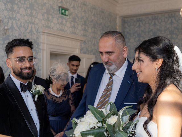 Ravi and Shrina&apos;s Wedding in Hornchurch, Essex 8