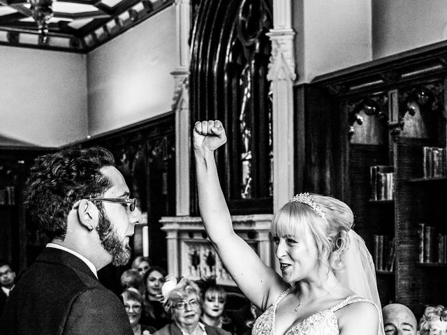 Eddie and Lisa&apos;s Wedding in Stratford Upon Avon, Warwickshire 46