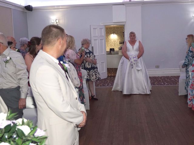 Paul and Tracey&apos;s Wedding in Bury, Greater Manchester 15