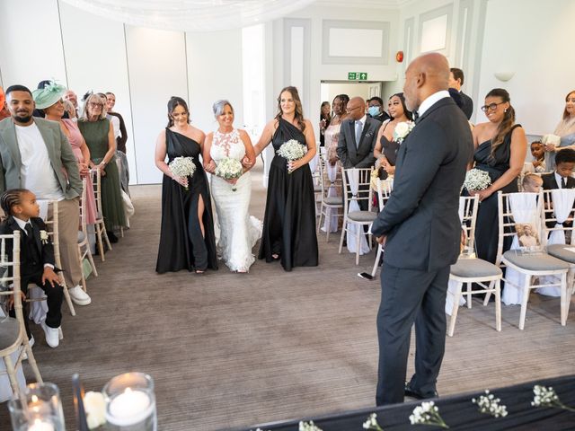 Michelle and Gary's Wedding in Woldingham, Surrey 7