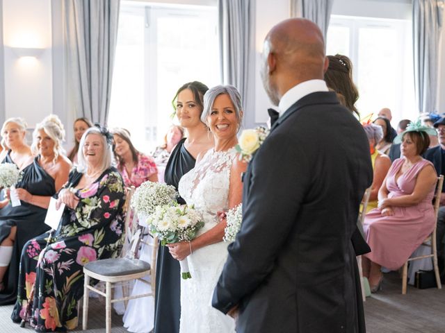 Michelle and Gary's Wedding in Woldingham, Surrey 9