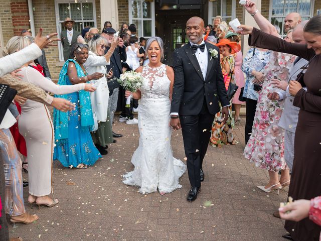 Michelle and Gary's Wedding in Woldingham, Surrey 15