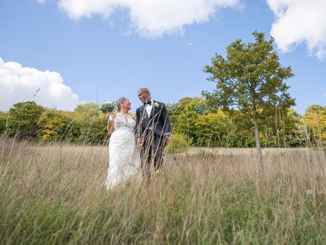 Michelle and Gary's Wedding in Woldingham, Surrey 20