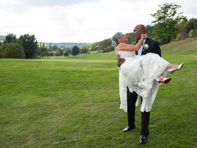 Michelle and Gary's Wedding in Woldingham, Surrey 21