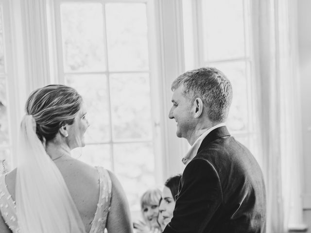 Jess and Mark&apos;s Wedding in Putney, South West London 4