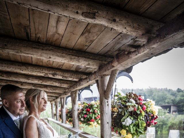 Jeff and Becky&apos;s Wedding in Driffield, East Riding of Yorkshire 7