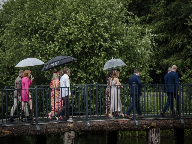 Jeff and Becky&apos;s Wedding in Driffield, East Riding of Yorkshire 12