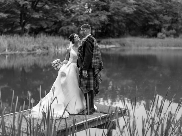 Euan and Amy&apos;s Wedding in Dundee, Fife &amp; Angus 5