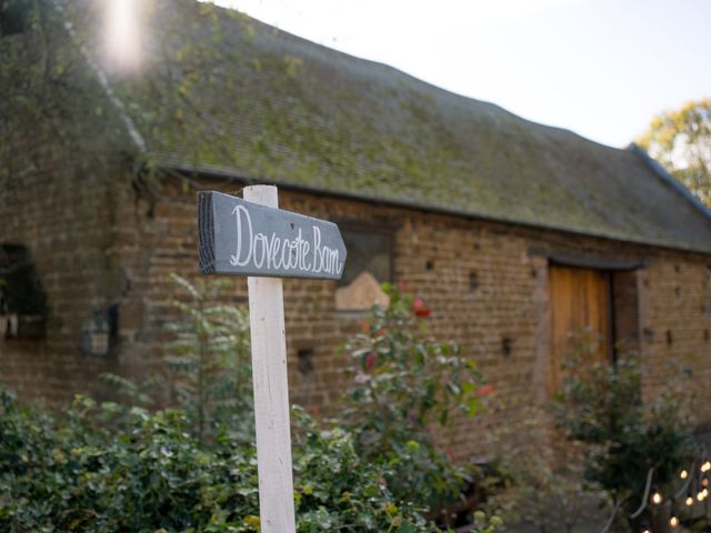 Olivia and Emma&apos;s Wedding in Banbury, Oxfordshire 13