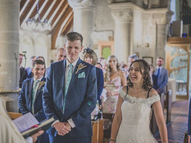 Tom and Alex&apos;s Wedding in Petersfield, Hampshire 5