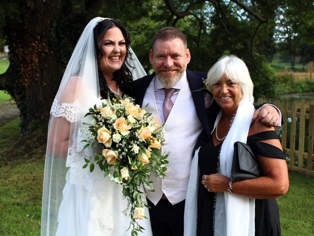 Lorraine and Rory's Wedding in Oxford, Oxfordshire 9