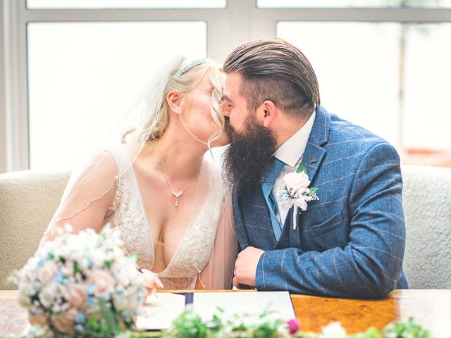 Kyle and Laura&apos;s Wedding in Walsall, West Midlands 37